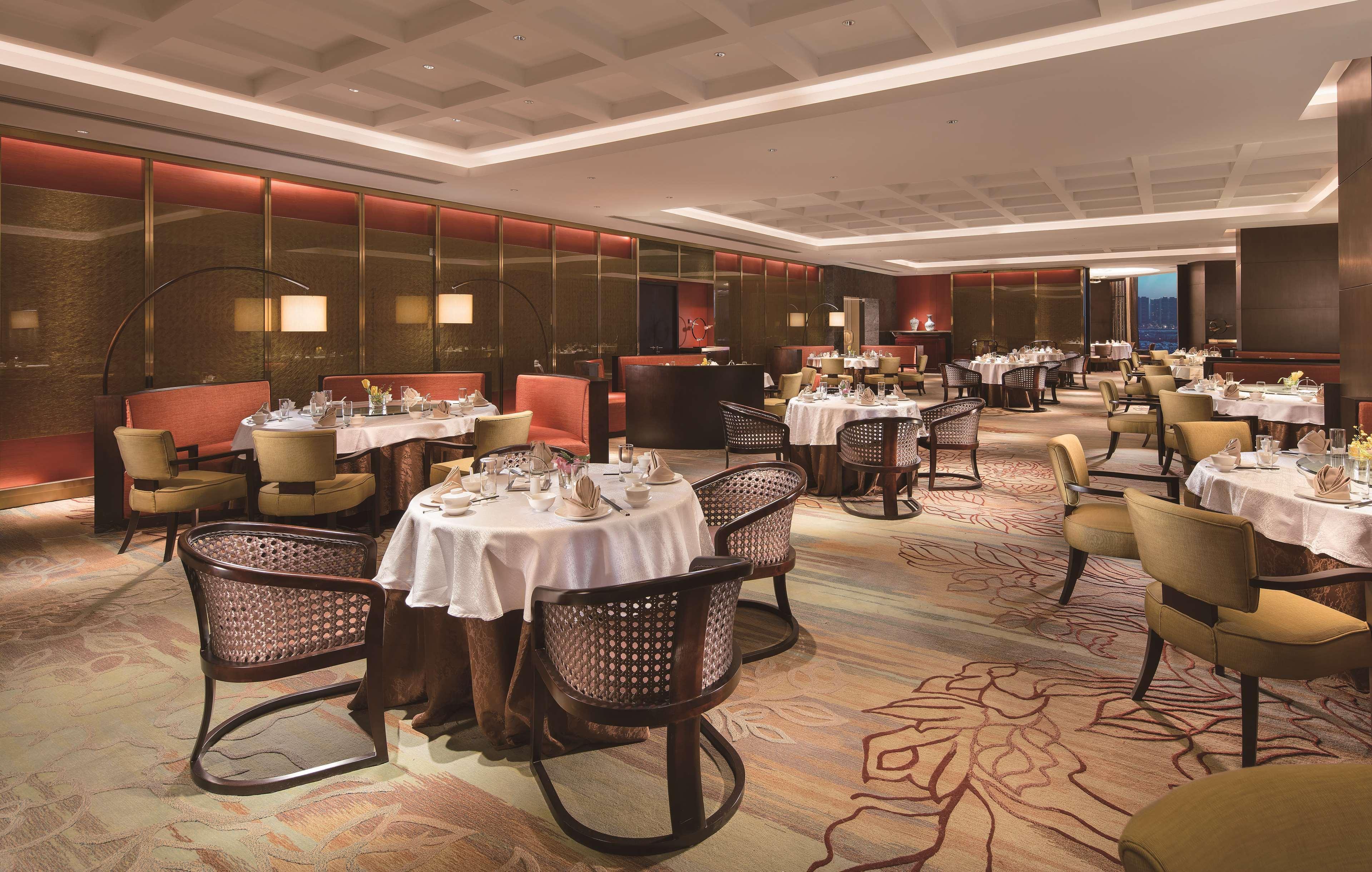 Hilton Shenyang Hotell Exteriör bild
