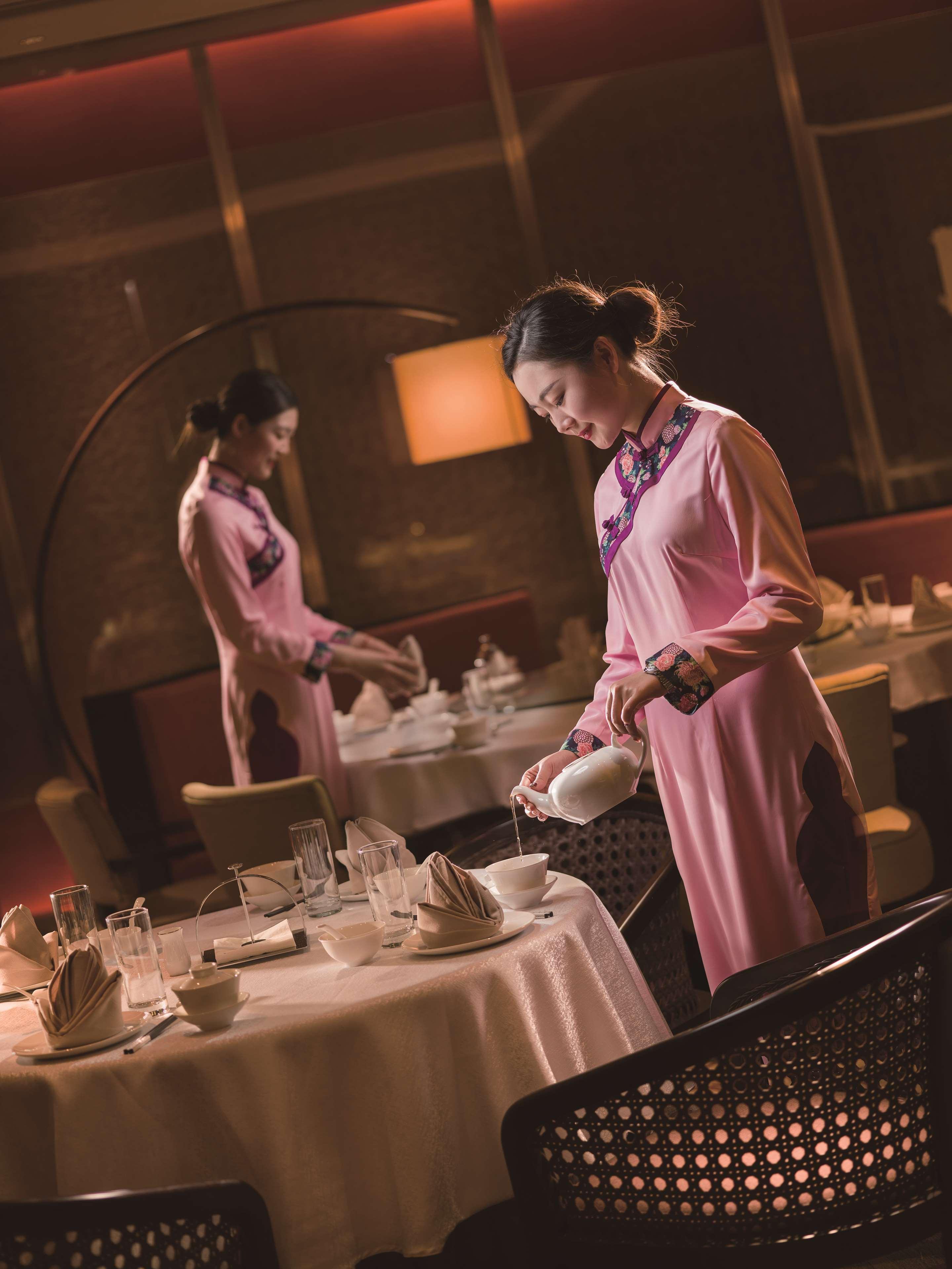 Hilton Shenyang Hotell Exteriör bild