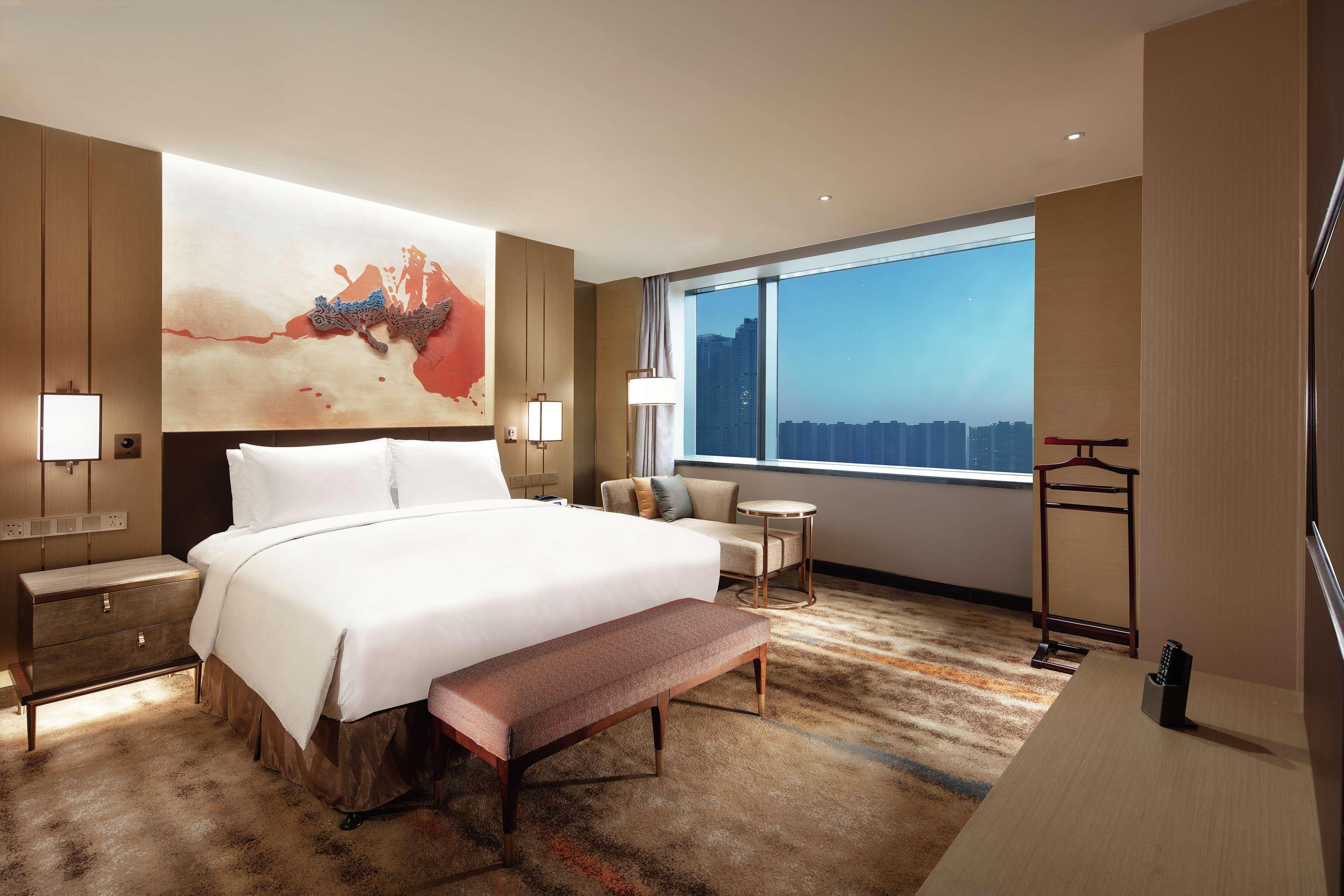 Hilton Shenyang Hotell Exteriör bild