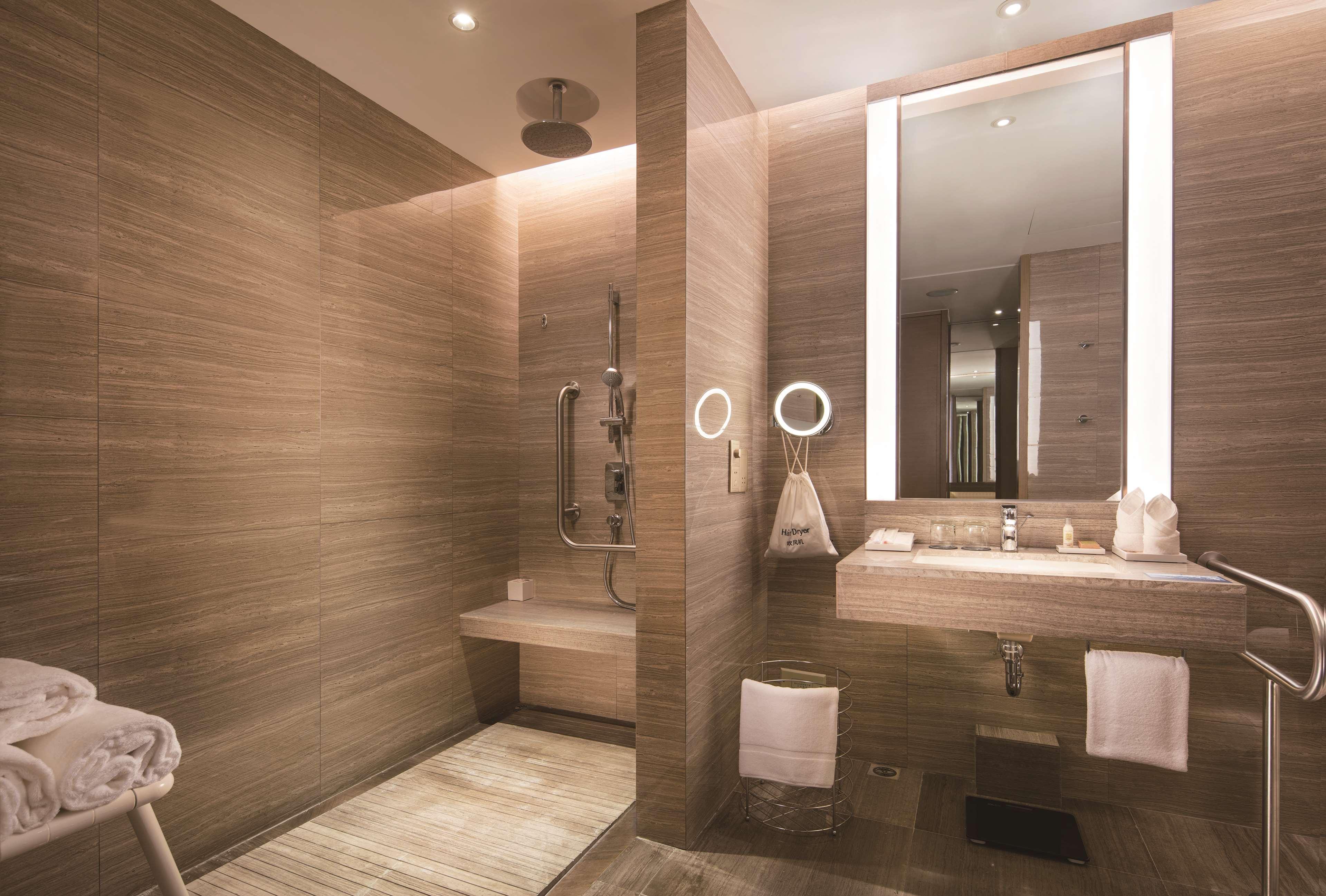Hilton Shenyang Hotell Exteriör bild