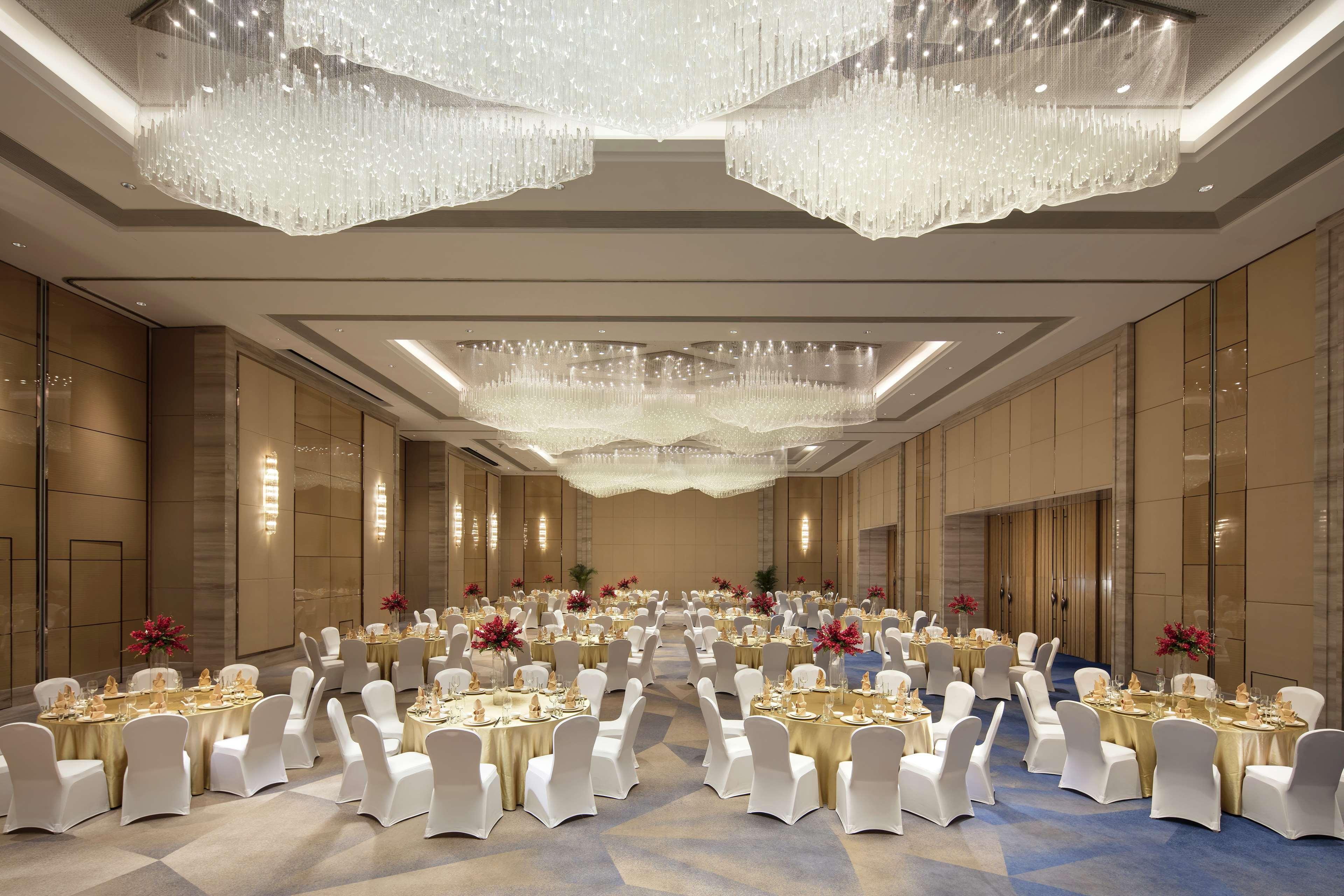 Hilton Shenyang Hotell Exteriör bild