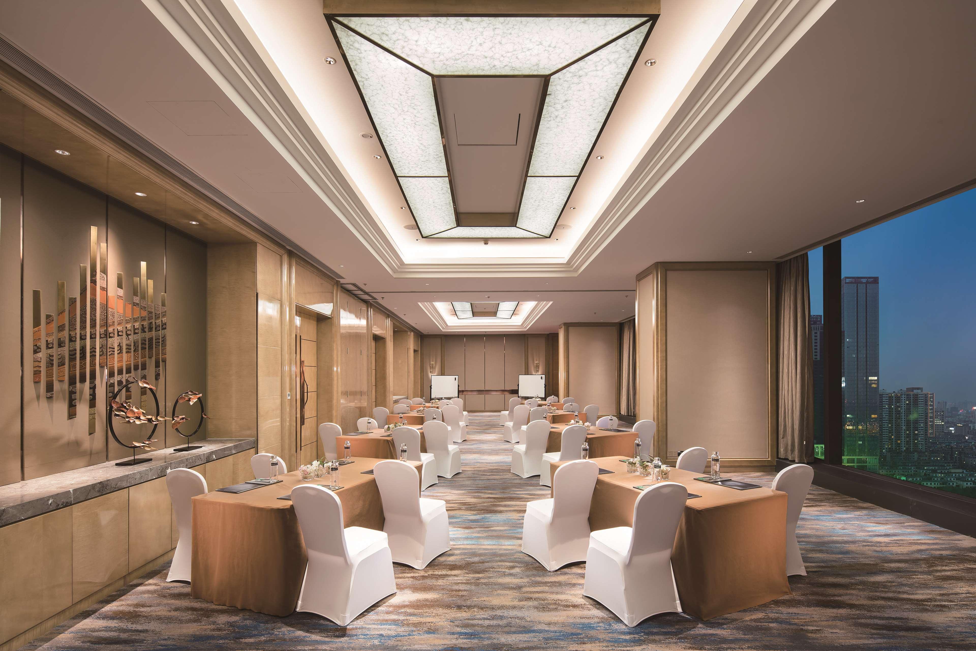 Hilton Shenyang Hotell Exteriör bild