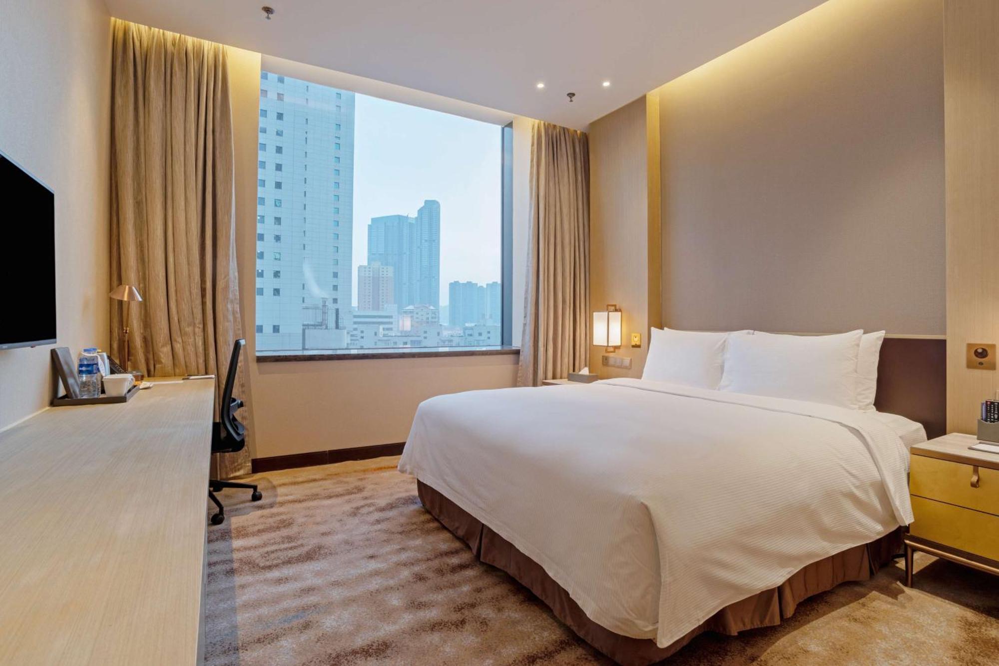 Hilton Shenyang Hotell Exteriör bild